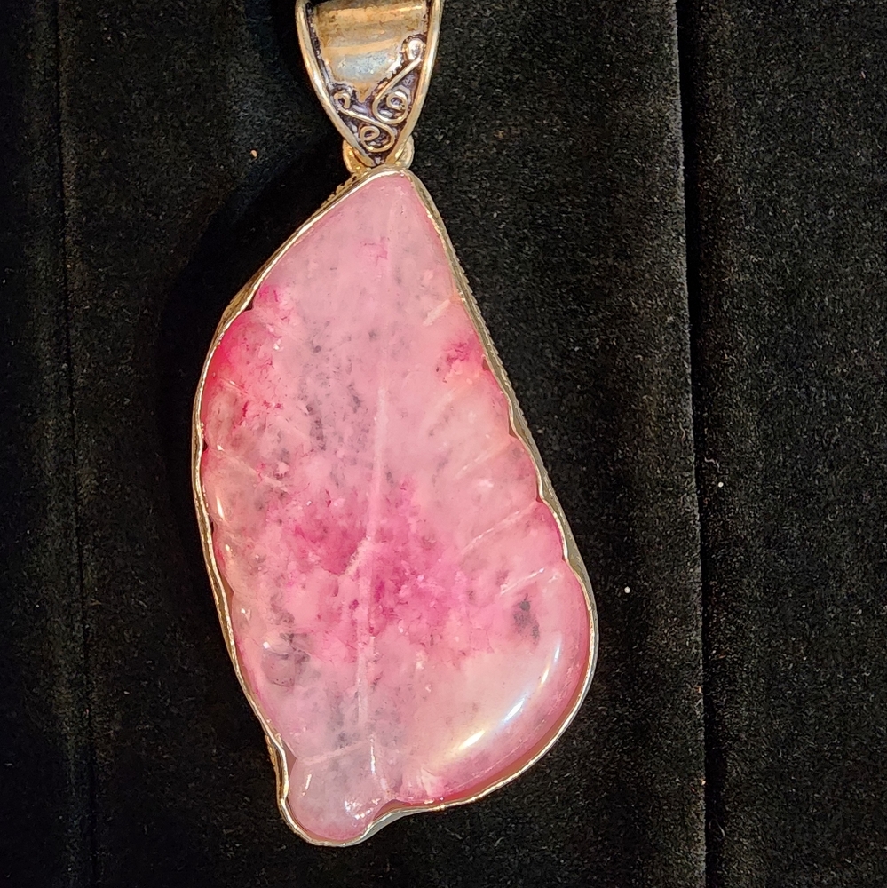Carved Chalcedony Pendant 🤍